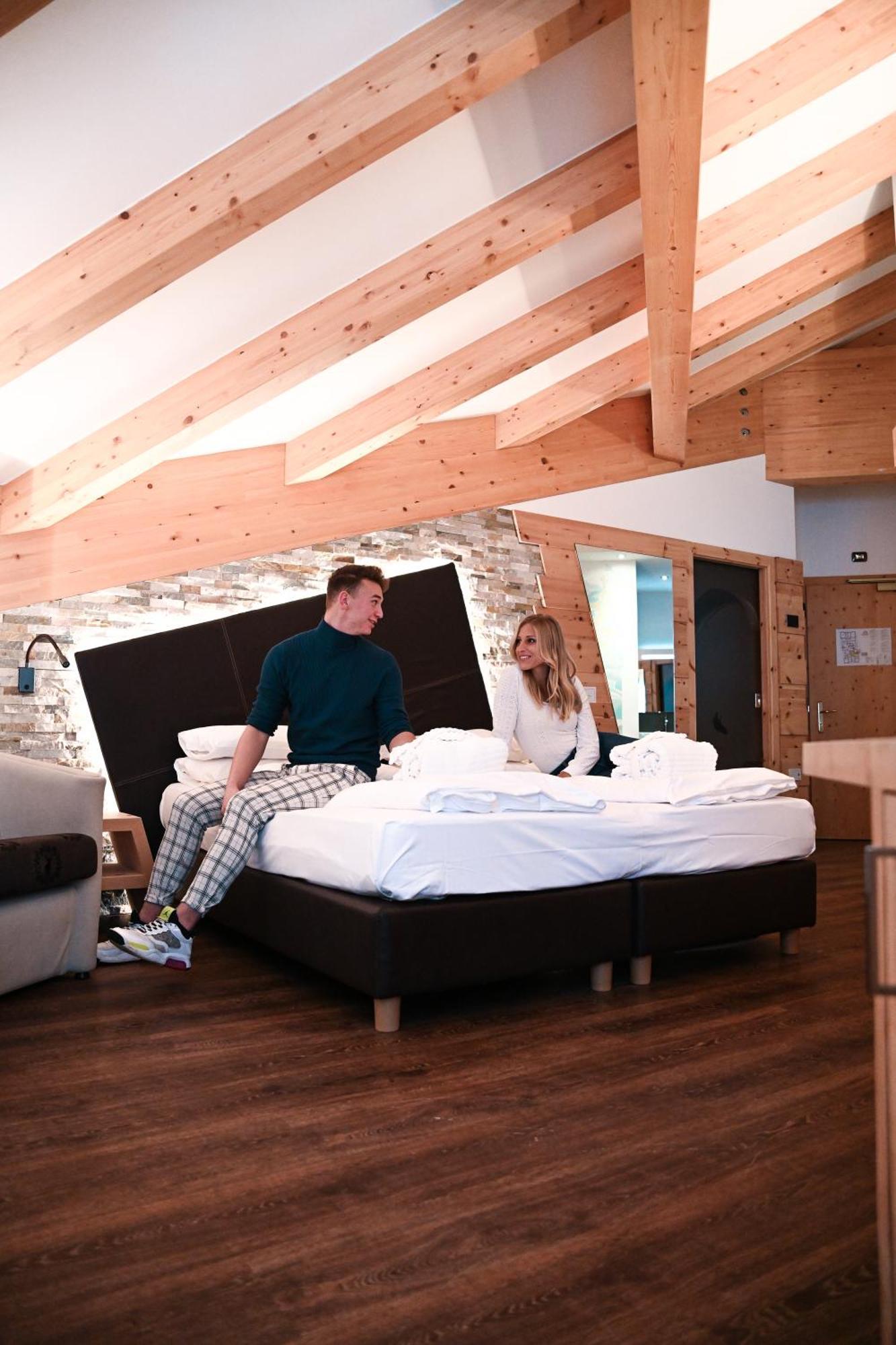 Wellness Hotel Lupo Bianco Canazei Exteriör bild